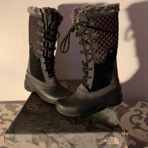 North face women’s Shellista lll tall boot W6